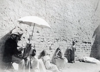 Paul Albert Laurens schildert in Biskra, Algerije, 1892